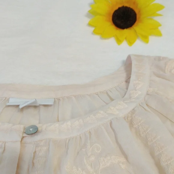 J-Jill. Women's Cream Embroidered Top - Picture 3 of 12